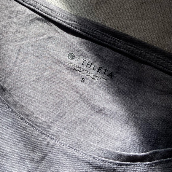 Athleta Gray Yoga Top - Picture 4 of 4